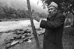 San José de Maipo, homme dans les rives du fleuve Maipo