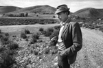 paysage du désert avec une personne, paysan
