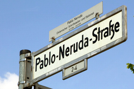 calle Pablo Neruda. Berlín