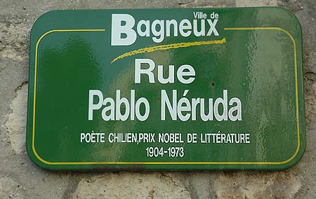 Calle Pablo Neruda. Bagneux. Francia