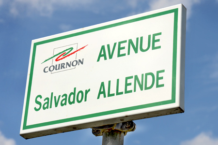 avenida Salvador Allende. Cournon-d'Auvergne. Francia