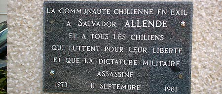 Los chilenos exiliados en Grenoble a Salvador Allende