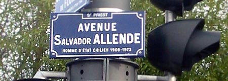 Saint-Priest. av Salvador Allende