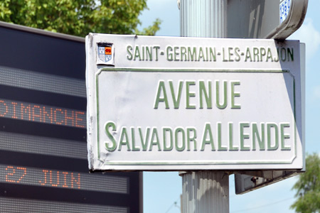 Avenida Salvador Allende. Saint-Germain-lès-Arpajon. Francia