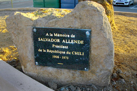 calle Salvador Allende. Saint-Raphaël, Francia