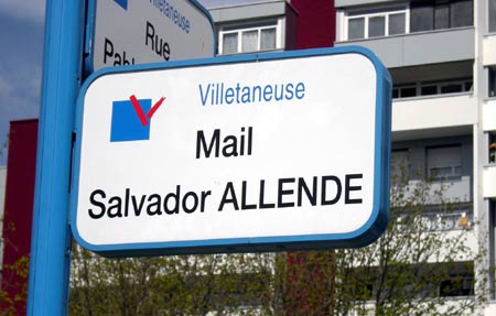 Salvador Allende, Francia