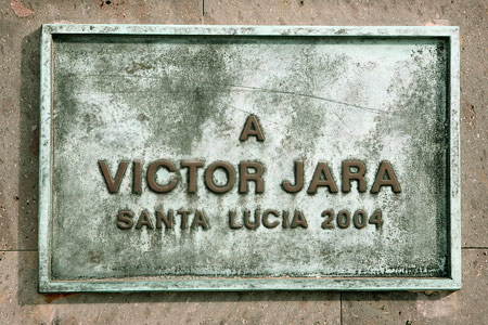 Monumento a Víctor Jara en Vecindario,Santa Lucía de Tirajana. España