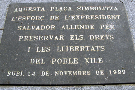 plaza Salvador Allende.  Rubí, España