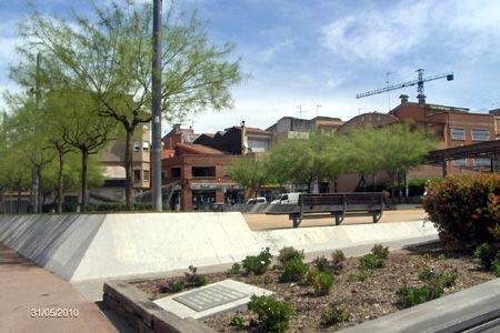 plaza Salvador Allende. Rubí, Cataluña